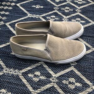 Keds women’s slip-on dream foam. Gently used. Size 7.5 USA